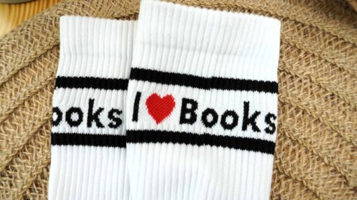 Socken_i_love_books_white_detail