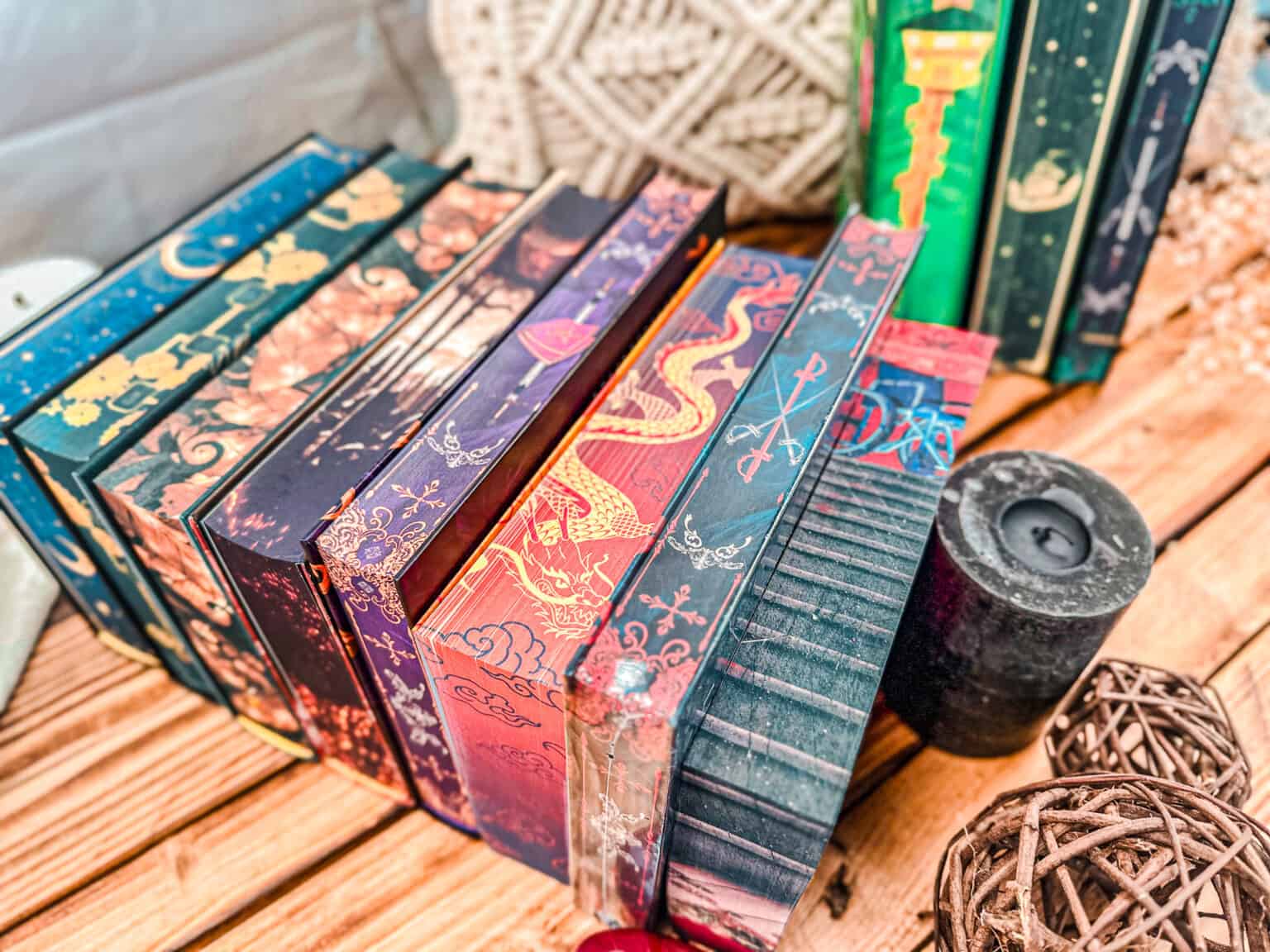 Fourth Wing Bücherbüchse