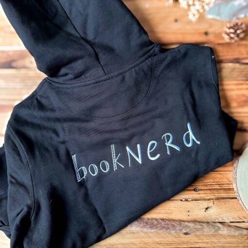 Hoodie_booknerd_schwarz_05