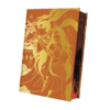 2025-04-An Amber in the Ashes-Mockup Bezug mit Farbschnitt.png