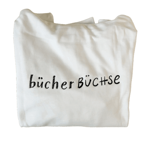 BB_Hoodie_Weiß_Schriftzug.png