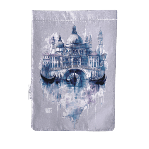 2025-Buchhuelle Mockup Marah Woolf lila 1.png